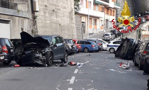 Frontale nella notte in via Bari: quattro i feriti ricoverati in ospedale