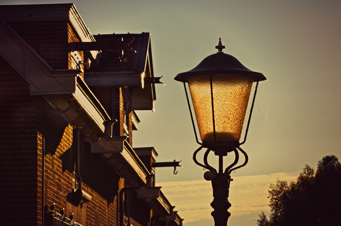 Guasti all'illuminazione pubblica: lavori in corso nelle vie Varese, Novaro e D'Albertis Guasti all'illuminazione pubblica: lavori in corso nelle vie Varese, Novaro e D'Albertis