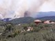 Incendio nell'albenganese: iniziato il rientro degli sfollati, in arrivo il terzo canadair (FOTO e VIDEO)