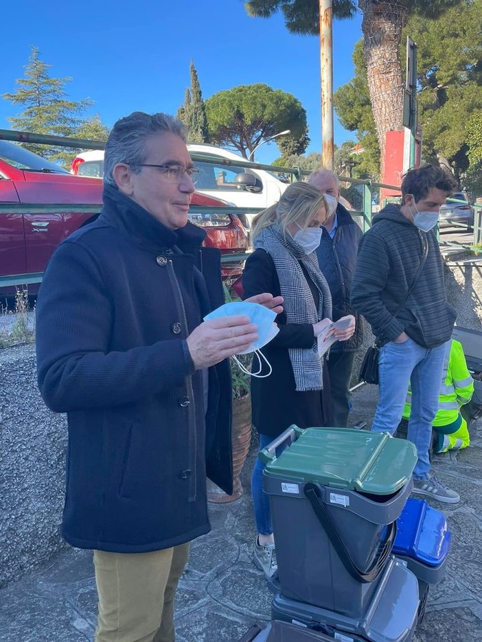 Recco, raccolta rifiuti: si estende il servizio "porta a porta" Recco, raccolta rifiuti: si estende il servizio "porta a porta"