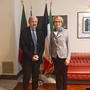 Il presidente della Regione Liguria Marco Bucci durante l’incontro con l’ambasciatrice di Francia in Italia Anne-Marie Descôtes. Il presidente della Regione Liguria Marco Bucci durante l’incontro con l’ambasciatrice di Francia in Italia Anne-Marie Descôtes.