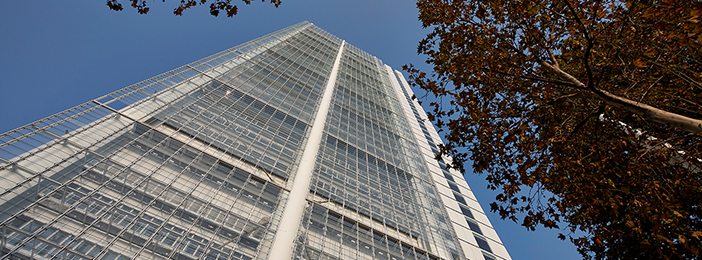 Intesa Sanpaolo, nuove linee guida per il Fondo di Beneficenza '21-'22: 16 milioni per progetti "no profit"