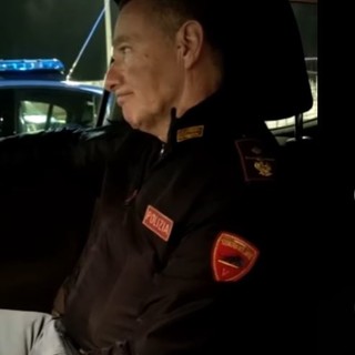 Genova, dopo 35 anni di servizio la Questura saluta l'ispettore Maurizio Ciolli Genova, dopo 35 anni di servizio la Questura saluta l'ispettore Maurizio Ciolli