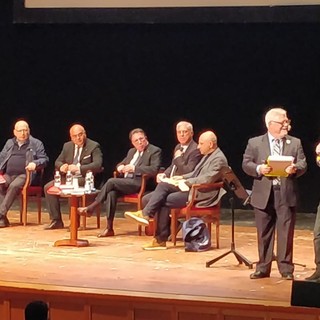 Salvatore Borsellino incontra gli studenti genovesi al Teatro Carlo Felice (Foto e Video)