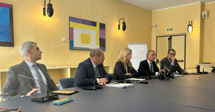 Crisi di Amt, voragine nei conti: il buco è tra 71 e 99 milioni. Salis: "La perdita più grande della storia dell'azienda"