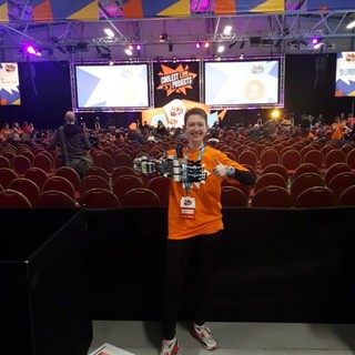 È italiana la giovane inventrice della mano robotica realizzata in mattoncini lego