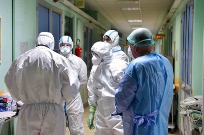 Sanità, ok alla stabilizzazione di oltre 600 persone del comparto sanitario assunte durante la lotta al Covid