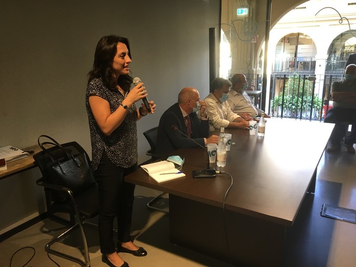 Unione Europea, identità e nuovo rilancio economico al centro del dibattito con Pippo Rossetti e Irene Tinagli (VIDEO)