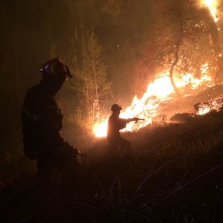 Incendi, Toti e Giampedrone: "Pronti ad aiutare la Sardegna con ogni mezzo che abbiamo a disposizione"