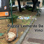 Albaro, piazza Leo: il degrado corre più veloce della pulizia. Palmieri “È normale tutto questo?”