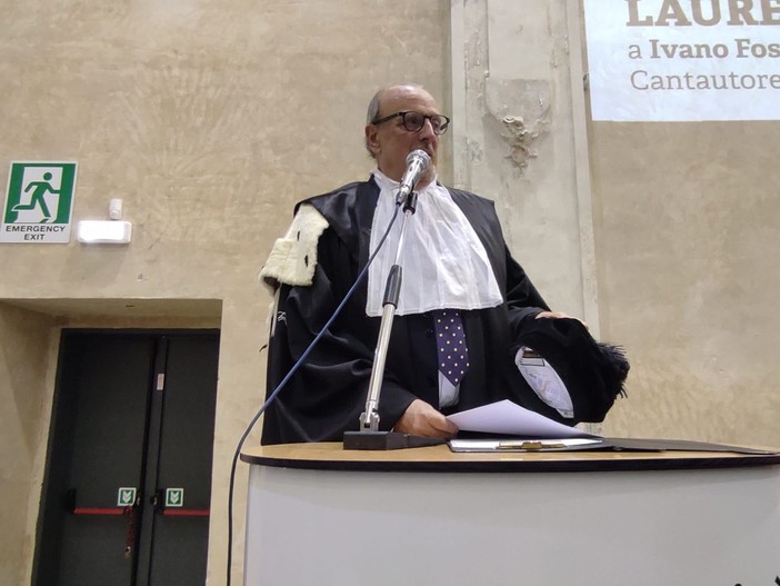 Ivano Fossati ritorna all’università di Genova: insegnerà nel corso di “musica pop” Ivano Fossati ritorna all’università di Genova: insegnerà nel corso di “musica pop”