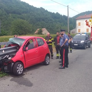 Incidente a Montoggio: macchina si schianta conto il guard rail, ferito il conducente