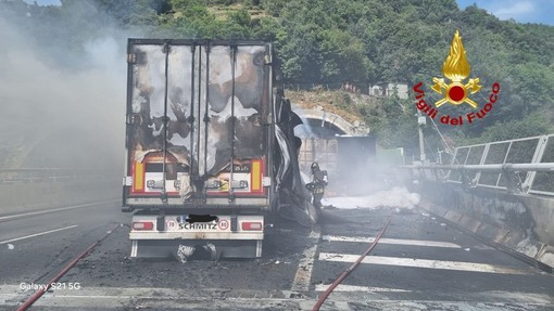 Riaperta a due corsie la A26 in direzione Masone, dopo l'incidente accaduto ieri