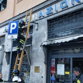 A fuoco una vasca idromassaggio in un appartamento di via Nizza, due anziani al pronto soccorso (Foto e Video)