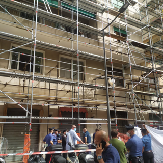 Operaio muore cadendo da un'impalcatura, domani sciopero dei sindacati: "Siamo tra i settori più colpiti" (VIDEO)