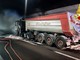 Camion in fiamme sulla A12, riaperto il tratto dopo ore di disagi: traffico ancora rallentato Camion in fiamme sulla A12, riaperto il tratto dopo ore di disagi: traffico ancora rallentato
