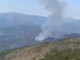 Incendio boschivo sulle alture di Voltri, sul posto due squadre dei vigili del fuoco e l'elicottero (Video)