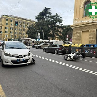Piazza Palermo, scontro semi frontale tra auto e scooter: ferito cinquantaquattrenne
