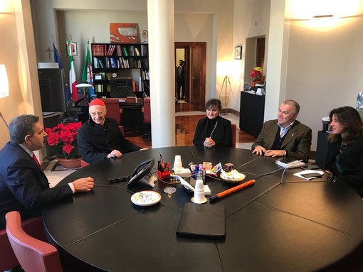 Toti a colloquio con il cardinale Bagnasco: lavoro e infrastrutture al centro della discussione