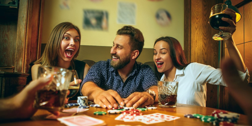 Esplorare l'influenza della cultura italiana sul gioco del poker