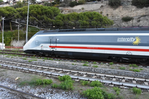 Ripristino treni Intercity sulla linea Milano-Ventimiglia, soddisfazione da parte della Regione: &quot;Ottima notizia per tutta la Liguria&quot;