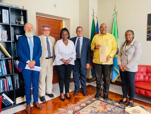 Il presidente della Regione Giovanni Toti incontra l'ambasciatore della Tanzania Mahmoud Thabit Kombo