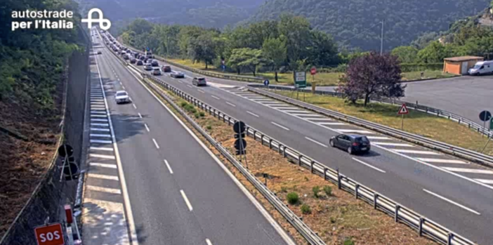 Autostrada A12, incidente tra Recco e Nervi: un chilometro di coda Autostrada A12, incidente tra Recco e Nervi: un chilometro di coda