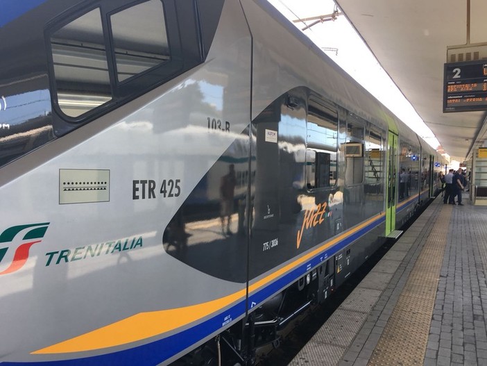 Treni, ripresa la circolazione tra Genova Sestri Ponente e Pegli (VIDEO) Treni, ripresa la circolazione tra Genova Sestri Ponente e Pegli (VIDEO)
