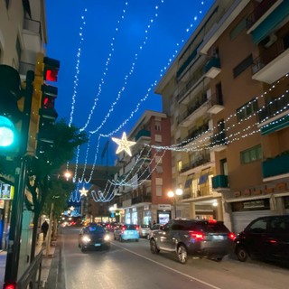 Recco, al via l'accensione delle luminarie natalizie con led a basso consumo