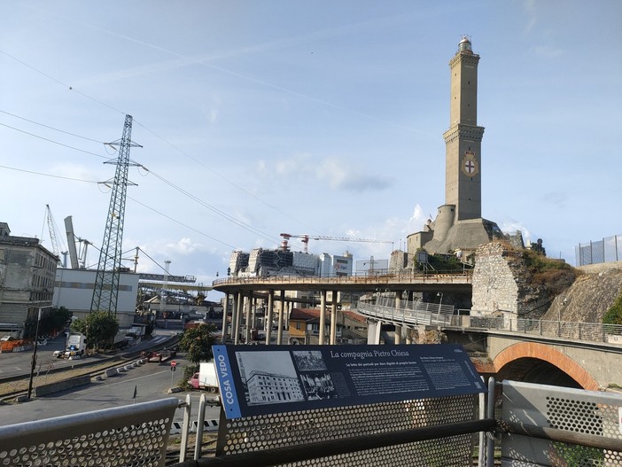 La Lanterna di Genova apre le porte anche in autunno La Lanterna di Genova apre le porte anche in autunno