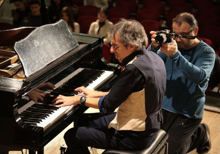 Trent'anni di magia al piano e applausi, il Maestro Luppi Musso lascia le scene