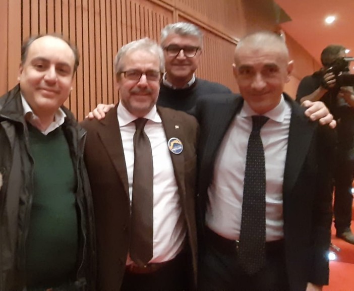 Gestione rifiuti nel bacino del Genovesato, il Consiglio metropolitano approva all’unanimità il nuovo servizio Gestione rifiuti nel bacino del Genovesato, il Consiglio metropolitano approva all’unanimità il nuovo servizio