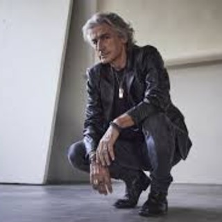 La parola a Disco Club: le uscite della settimana - Ligabue festeggia i trent'anni di “Buon compleanno Elvis”