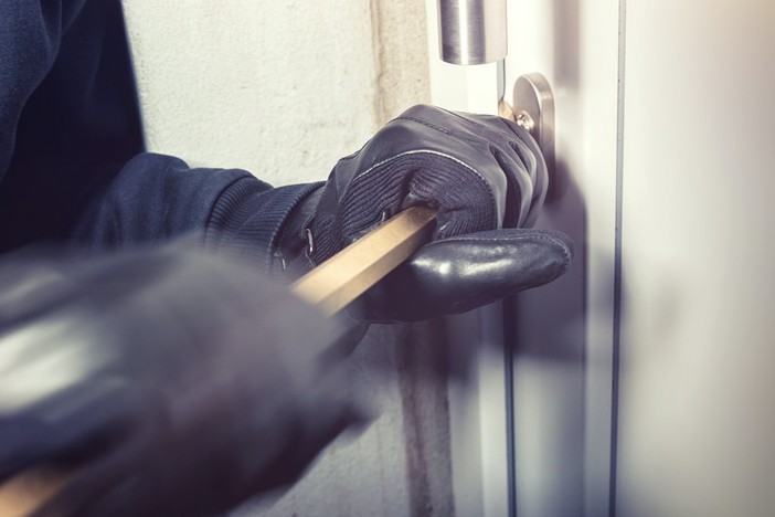 Recco, ladre in trasferta incastrate dalle telecamere dopo un furto in via Pisa Recco, ladre in trasferta incastrate dalle telecamere dopo un furto in via Pisa