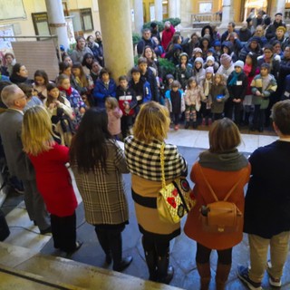 “La valigia del Natale che vorrei”, premiati gli alunni vincitori dell’iniziativa del Municipio Centro Est “La valigia del Natale che vorrei”, premiati gli alunni vincitori dell’iniziativa del Municipio Centro Est