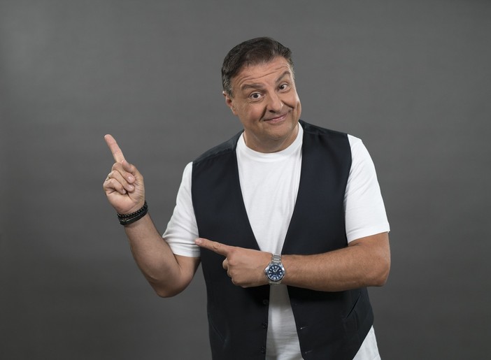Claudio Lauretta chiude la quinta edizione di Sportivamente con lo spettacolo “Imitamorfosi”