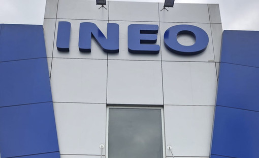 Facciata dell'edificio di INEO Servizi Facciata dell'edificio di INEO Servizi