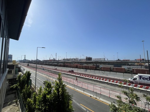 Lungomare Canepa riapre al traffico: tre corsie verso Levante, due verso Ponente