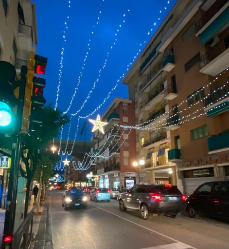 Recco, al via l'accensione delle luminarie natalizie con led a basso consumo Recco, al via l'accensione delle luminarie natalizie con led a basso consumo