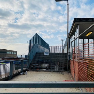 Partito Comunista Italiano federazione di Genova: "Iniziati i lavori di ripristino passerella ferroviaria della stazione di Genova Voltri"