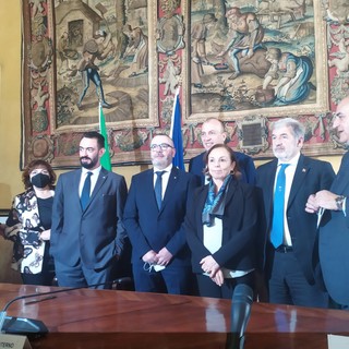 Diga foranea: A Genova la ministra Lamorgese per la firma dei protocolli di sicurezza: "Le risorse del Pnrr non vadano a finire in mani sbagliate" (Foto e Video)