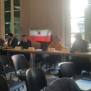 Municipio Centro Ovest, esposta la bandiera palestinese sul palazzo. Lega “Serve coerenza istituzionale”