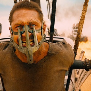 Rassegna "Nord-Sud-Ovest-Est", al Circuito sul Mare di Sturla la proiezone di "Mad Max: Fury Road"