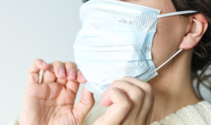 Covid, emergenza finita: le nuove regole per tamponi e mascherine in Liguria (Video)