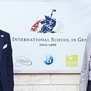 Muzio e Mascia alla cerimonia di diploma dell’International school in Genoa