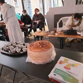 Il 30 aprile “Moliendo café”, cerimonia del caffè in abiti tradizionali e passeggiata interculturale Migrantour