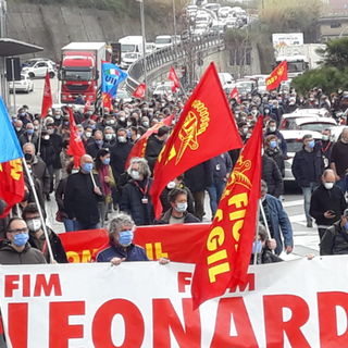 Antonio Apa (Segretario Generale Uilm Genova): "Leonardo, 600 lavoratori di Automazione hanno scioperato contro la proposta di dismissione della stessa"