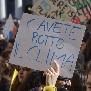 Emergenza climatica, Fridays For Future scende in piazza, venerdì sciopero da via Fanti d'Italia