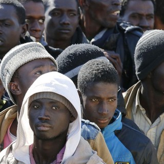 Business dei migranti a Ventimiglia: smantellata la rete dei passeur. Blitz tra Italia e Francia