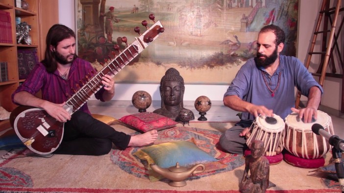 Meditazione tibetana e concerto hymalayano al Castello D'Albertis Meditazione tibetana e concerto hymalayano al Castello D'Albertis